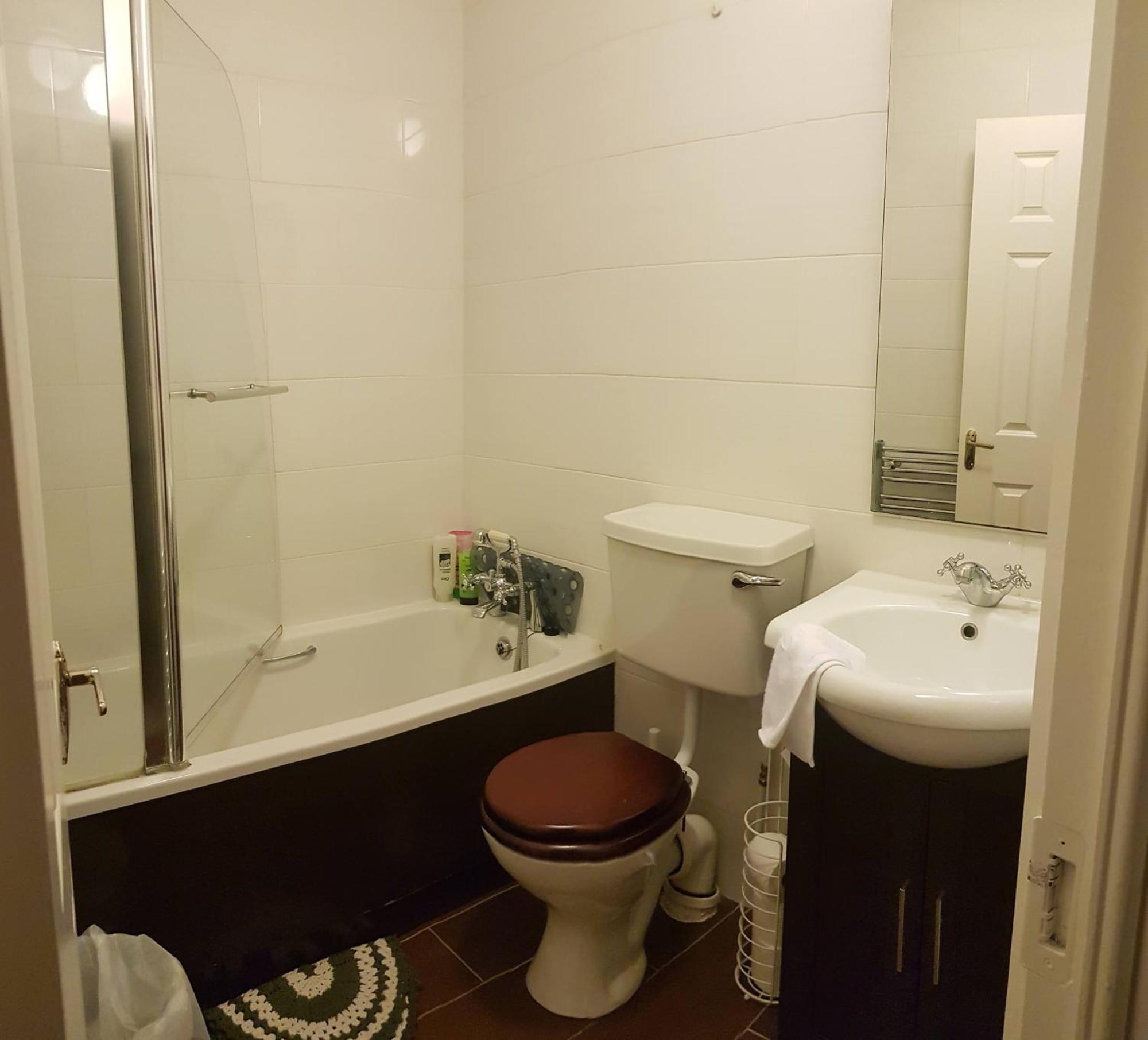 3 Bedroom 3 Bathroom House, Dublin Lucan Exterior foto